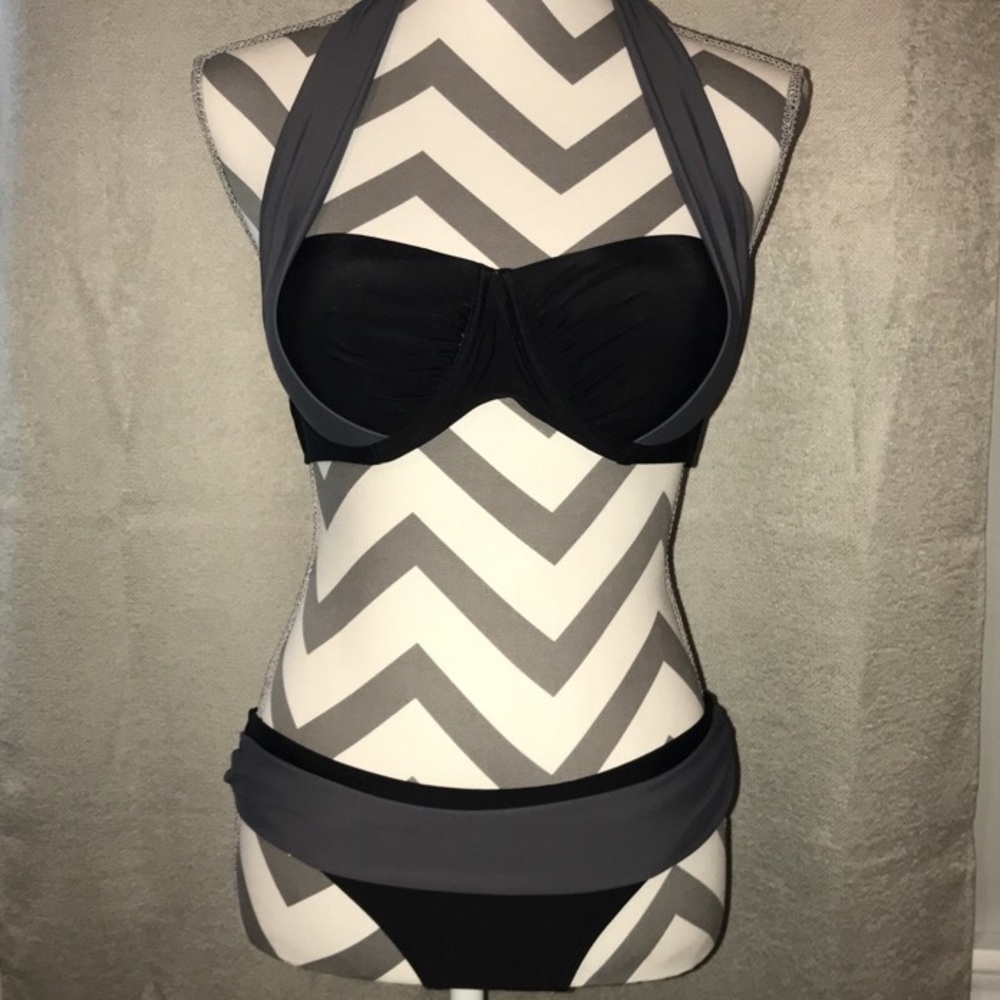 ⭐️ Black and Gray Two-Piece Bikini ⭐️